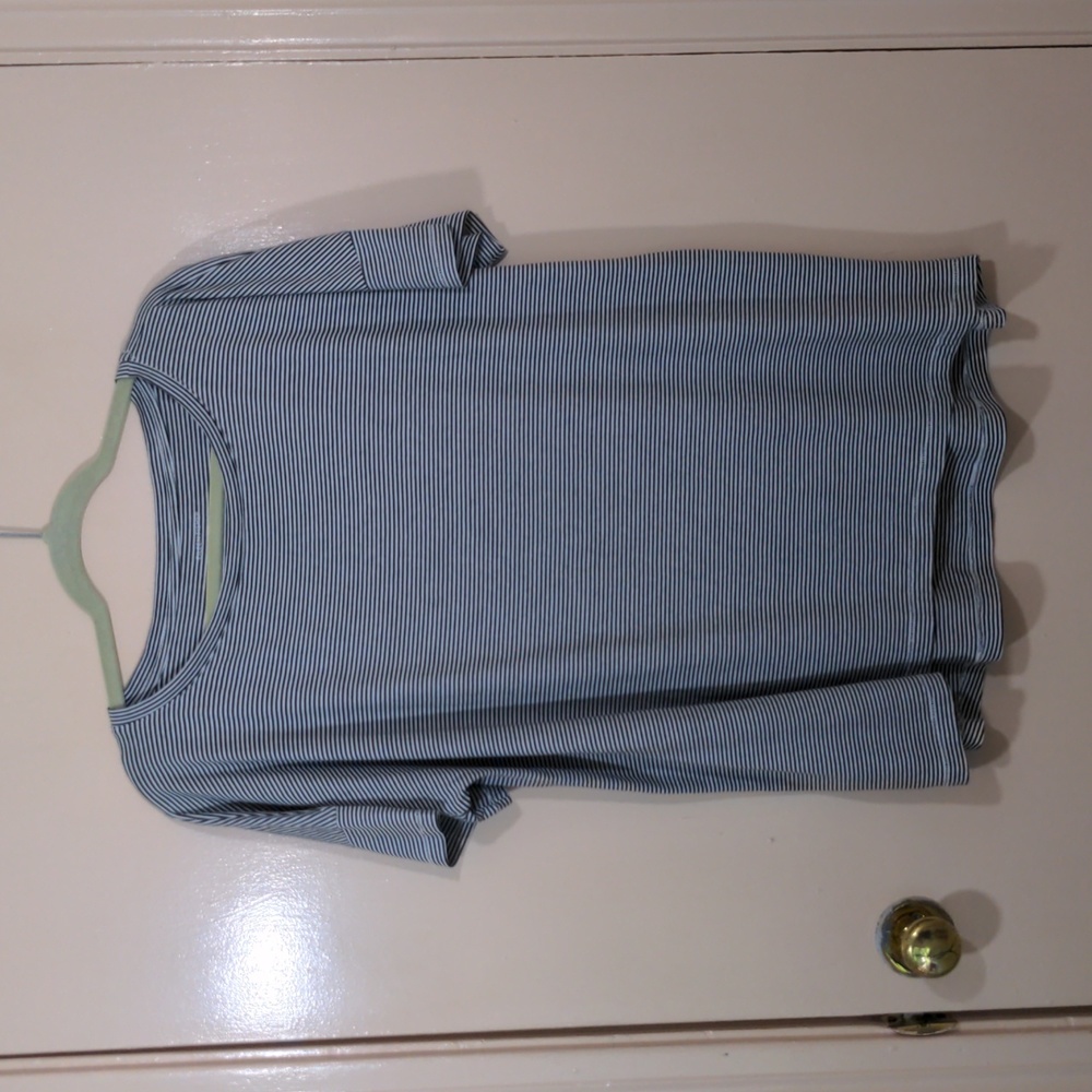 Eileen Fisher black and white striped organic cotton tee, Size M, LIKE NEW